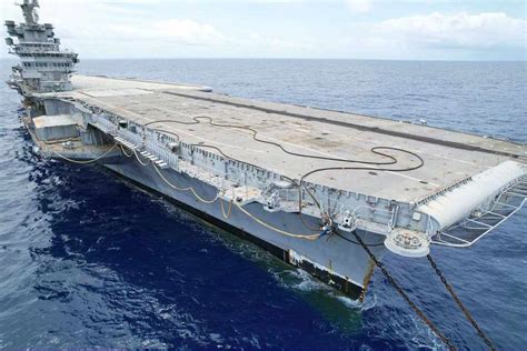 After controversy, the Brazilian Navy sank the former aircraft carrier ...