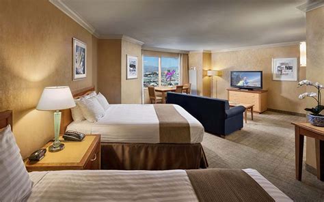 The STRAT Rooms & Suites | Photos & Info | Las Vegas Hotels