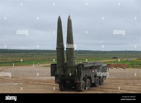 Mobile short-range ballistic missile system "Iskander Stock Photo - Alamy