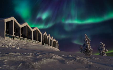 12 Hotels Where You Can See the Northern Lights