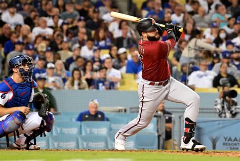 Diamondbacks 2022 Season Player Reviews: Emmanuel Rivera - Sports ...