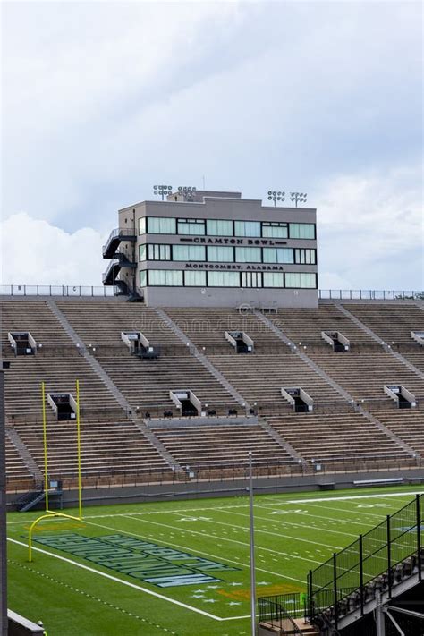 Cramton Bowl Stadium in Montgomery Alabama Editorial Stock Image - Image of compete, bleachers ...