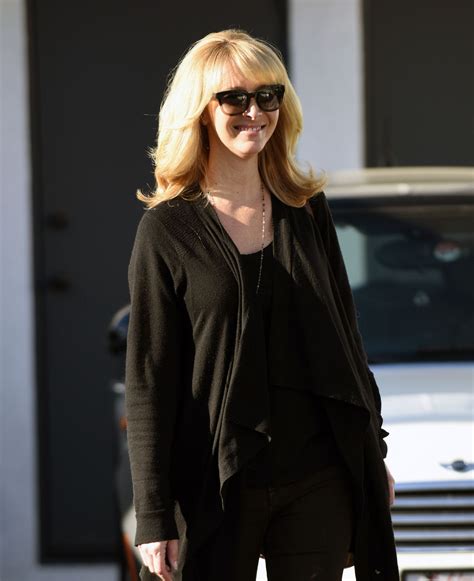 Lisa Kudrow Street Style - Leaving Meche Salon in Beverly Hills 3/22 ...