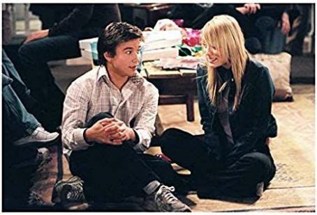 Jonathan Taylor Thomas and Kaley Cuoco - Dating, Gossip, News, Photos