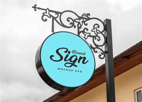 Free Vintage Round Signboard Mockup PSD - Good Mockups