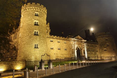 Kilkenny Castle | Kilkenny City, Ireland Attractions | Kilkenny castle ...