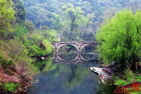 Beautiful spring scene - Wuyuan - China.org.cn