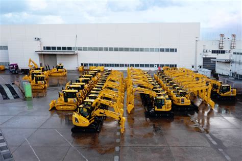 About us | Komatsu global site