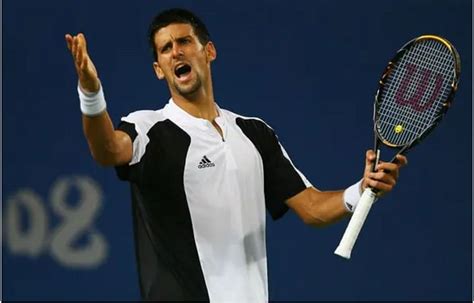 What racket does Novak Djokovic use? Has he ever changed his racket manufacturer?