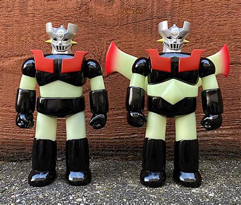 MAZINGER Z GID Editions from Max Toy Co