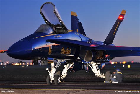 US Navy Blue Angels F/A-18 at sunrise - a photo on Flickriver