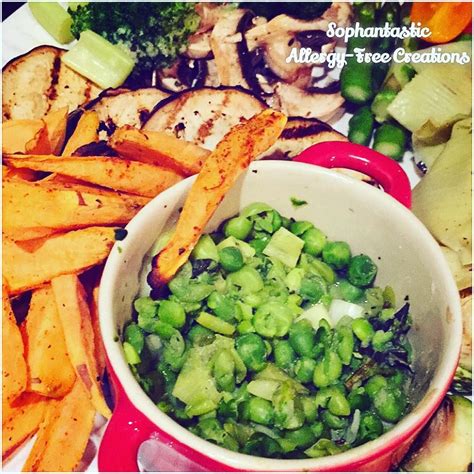 Today's blog - mushy pea recipe! Everyone loves a chippy tea! And with these cold, dark nights ...