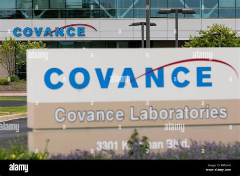 Covance logo sign banner hi-res stock photography and images - Alamy