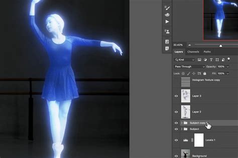 Create a Hologram Effect in Photoshop - PHLEARN