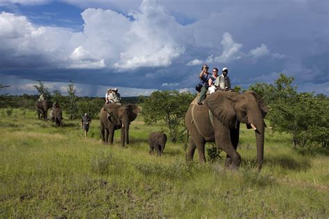 Which Side of the Victoria Falls is Best: Zimbabwe or Zambia?