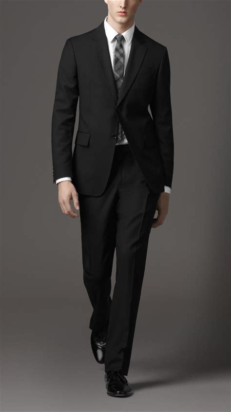 Burberry Classic Fit Virgin Wool Suit in Black for Men | Lyst