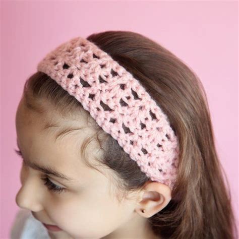 Free pattern for an adorable headband. This pattern is perfect for ...