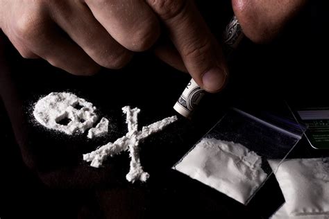 Cocaine Addiction: Signs and Effects of Cocaine Abuse - RehabNet.com