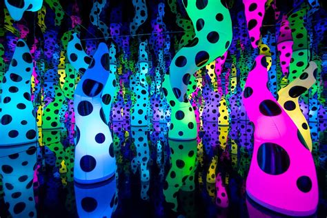 Massive Yayoi Kusama Infinity Mirror Room Coming to Miami | Miami New Times