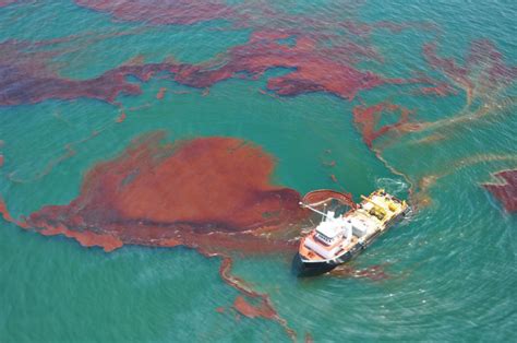 Mapping Oil Pollution Hot Spots in the World’s Oceans – SkyTruth