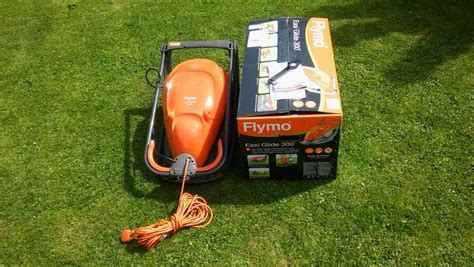 FreelyWheely: Flymo Easi Glide 300 Lawnmower 1300W