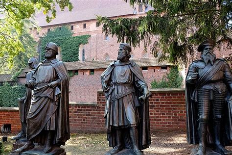 Do you Want to Visit Malbork Castle in Poland? [Ultimate Guide]