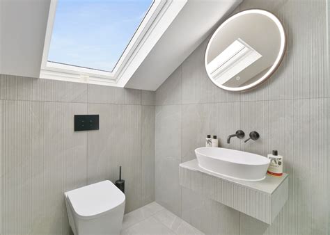 Blog - 6 Design Tips On How To Bring The Outdoors Into Your Bathroom This Summer