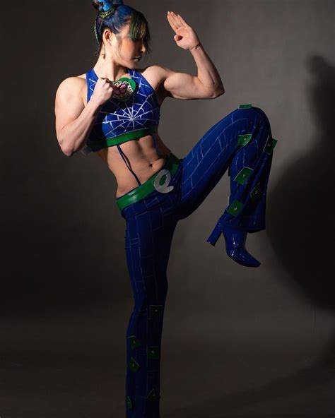 Jolyne Cujoh Cosplay From JoJo's Bizarre Adventure - Media Chomp