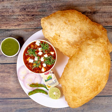 Online Chole Bhature Delivery in Delhi