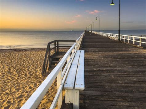 14 Best Beaches in Melbourne for Surfing and Swimming | Man of Many