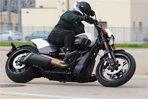 2019 Harley-Davidson FXDR 114 First Ride Review – A drag racer crossed with a fighter jet… or so ...