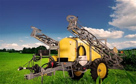 750 Gallon Trailer Sprayer | CropCare®