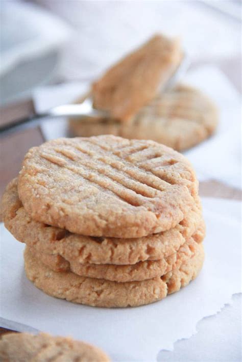 Gluten Free Peanut Butter Cookies with Almond Flour Recipe