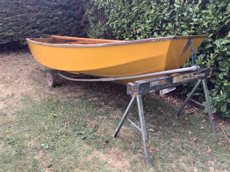 Mirror dinghy in Newport - | Wightbay