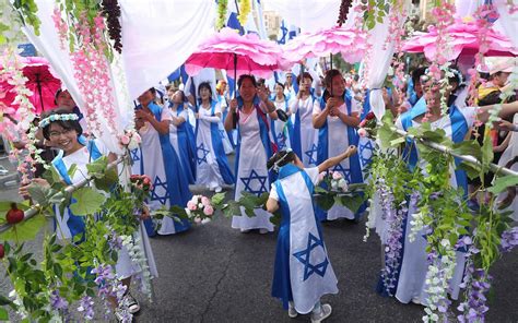 Top 10 Festivals In Israel You Must Be A Part Of While You’re In This ...