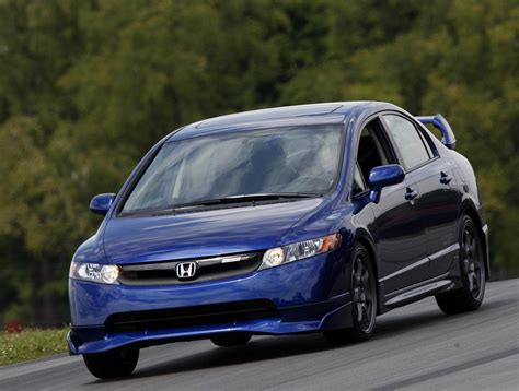 Honda Civic Si Sedan Photos and Specs. Photo: Civic Si Sedan Honda ...