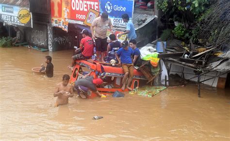 More Than 200 Dead In Philippine Mudslides And Flash Flooding ...