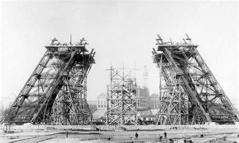 Eiffel Tower under construction, 1887-1889