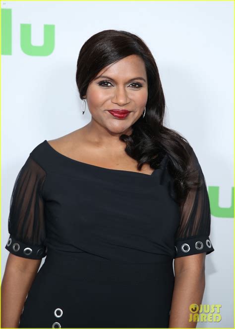 Pregnant Mindy Kaling Talks 'Mindy Project' at TCA Press Tour: Photo ...