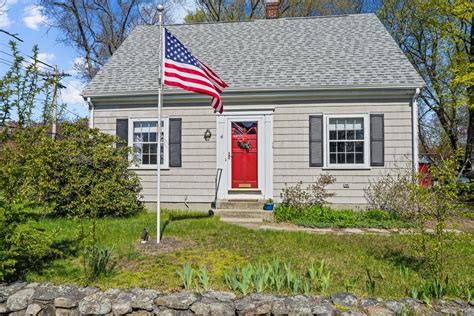 Rumford, RI Real Estate & Homes for Sale | realtor.com®