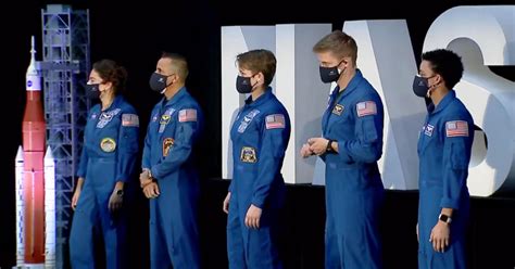 NASA names 18 astronauts to train for Artemis moon landings - CBS News