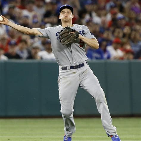 Dodgers' Corey Seager Exits vs. Giants After Suffering Back Injury | News, Scores, Highlights ...