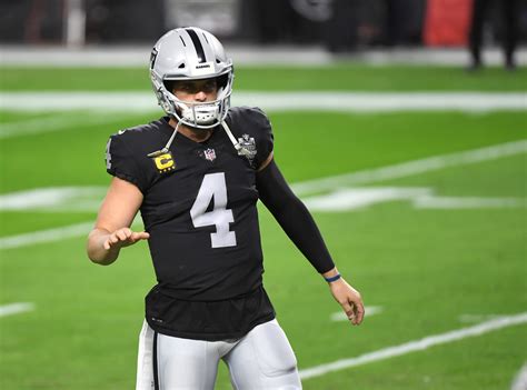 Las Vegas Raiders: Derek Carr should have his best year yet in 2021