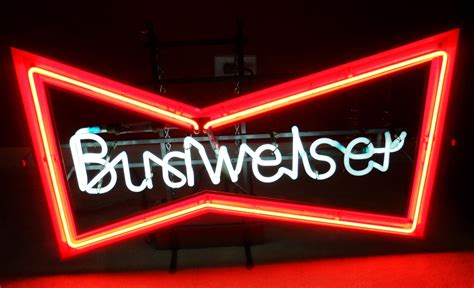 Vintage Budweiser Neon Sign, circa 1982 | Neon signs, Neon bar signs, Budweiser