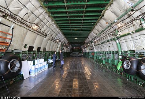 Tracking the Antonov An-225: the world's largest cargo aircraft | Flightradar24 Blog