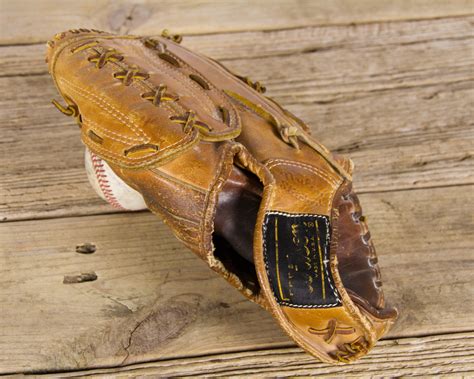 Antique Wilson Leather Baseball Glove / Old Vintage Leather Baseball Glove / Baseball Glove ...