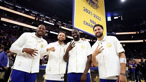 Golden State Warriors host championship ring ceremony and then beat Los ...