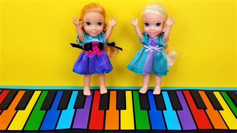 Music ! Elsa and Anna toddlers - singing - playdate - LOL dolls - drums ...