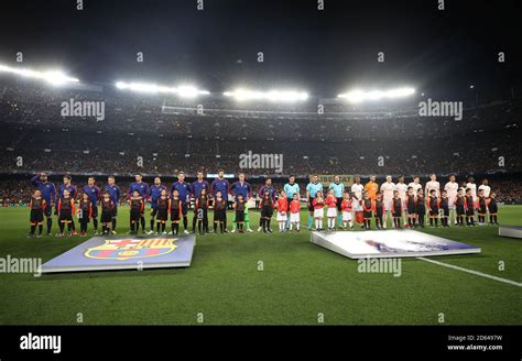 Barcelona and Manchester United players line up before kick off Stock ...