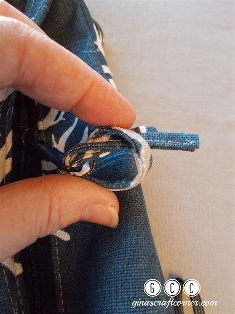 Easy Fabric Zipper Pull Tutorial